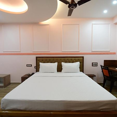 Hotel Sushree International Bhubaneswar Buitenkant foto